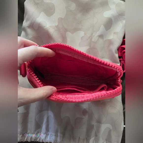 Dagne Dover Mara Phone Sling Heatwave - Picture 2 of 3